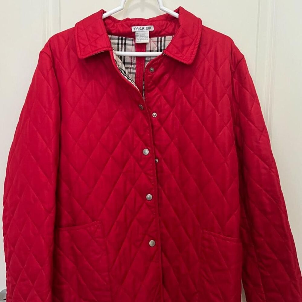 Vintage Women's Red Quilted Jacket